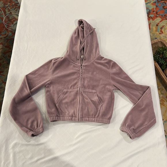 Brandy Melville John Galt full zip up velour hoodie cropped jacked EUC - Picture 3 of 5